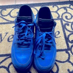 Royal blue and black 😎Exclusive